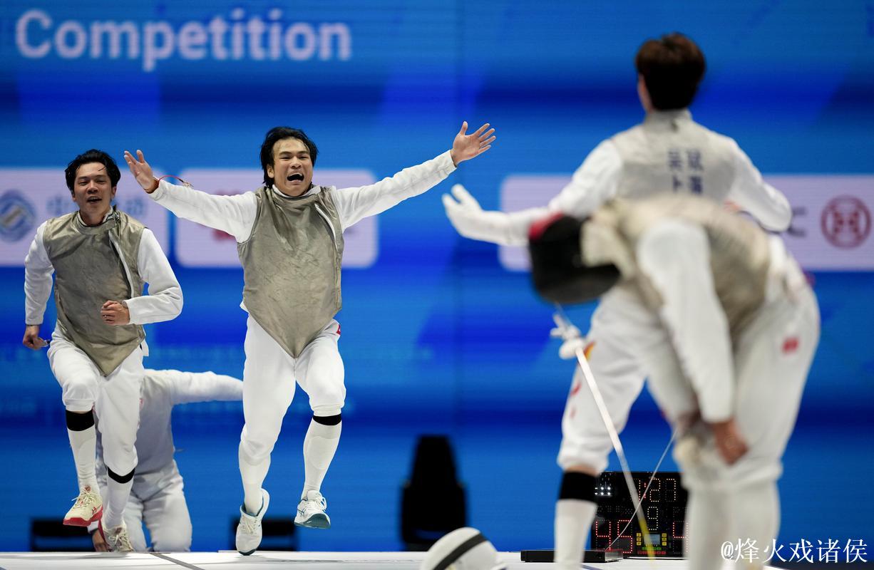 全运会击剑落幕:上海男子重剑团体摘金 福建女子花剑团体成功卫冕 全运会击剑落幕:上海男子重剑团体摘金 福建女子花剑团体成功卫冕